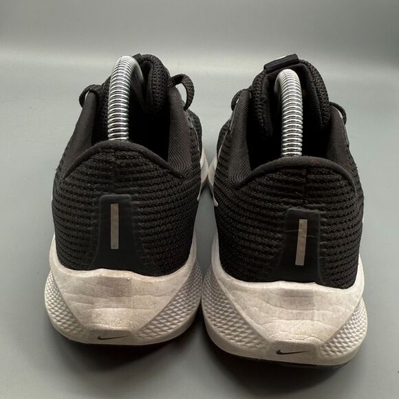 Nike Air Zoom Pegasus 40 Women's 9 Black White Athletic Running Sneakers Low Top - Picture 5 of 10